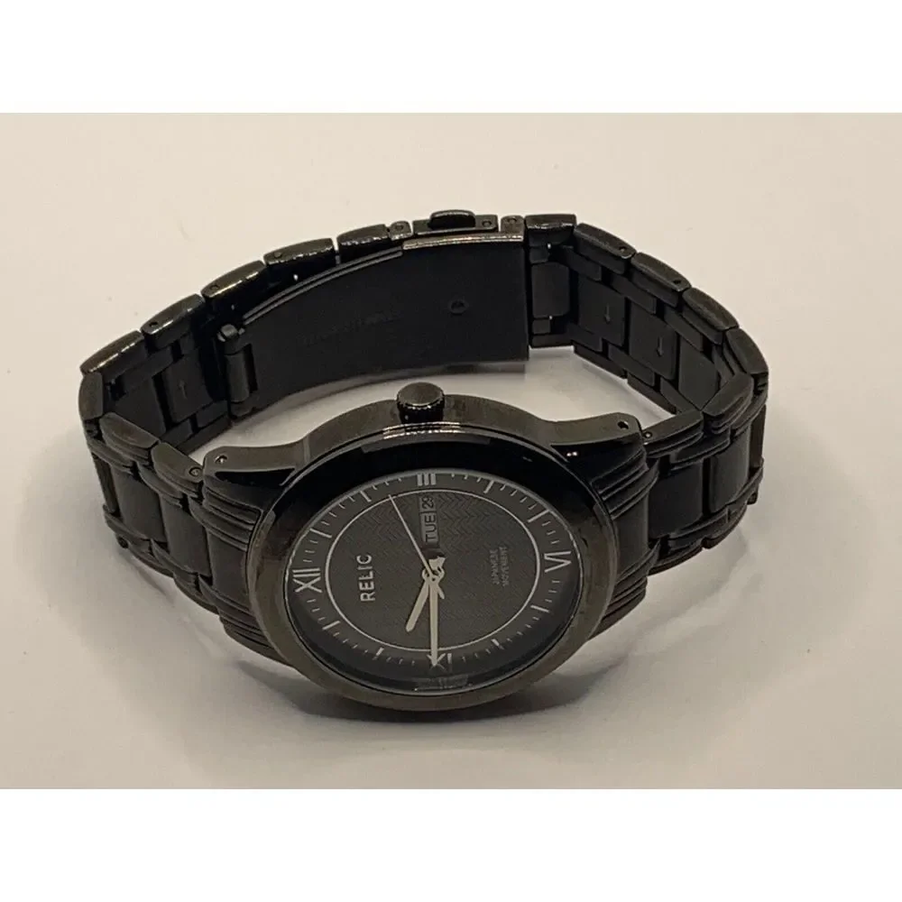 Relic ZR12053 Men's Silver Stainless Steel Analog Gray Dial Quartz Watch JD366